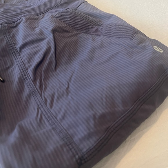 Lululemon cropped studio pants - Picture 2 of 3